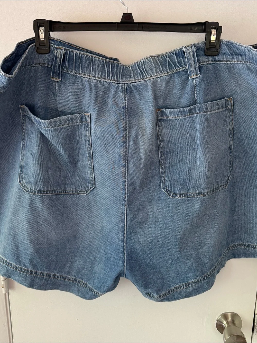 Old Navy High-Waisted OGC Chino Shorts -- 3.5-inch inseam - Picture 4 of 7